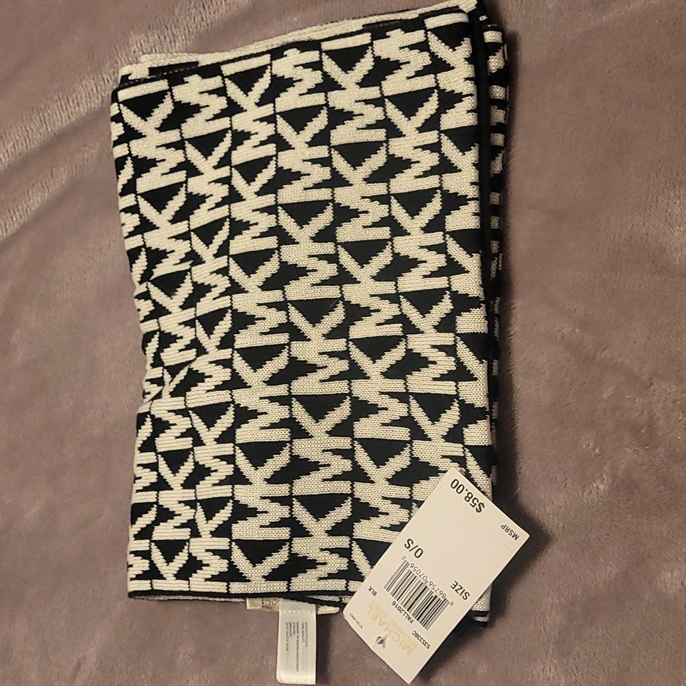 New Michael Kors Scarf